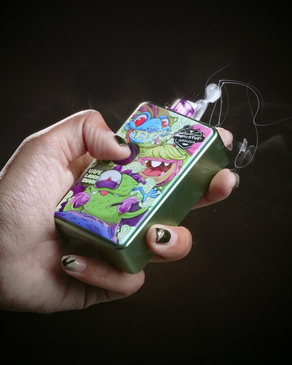 gambar memegang pulse aio pro vaperstuff